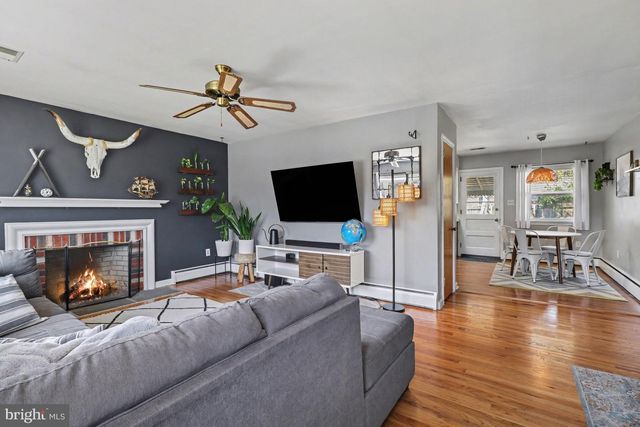 2731 SHERWOOD LN, Lancaster, PA 17603