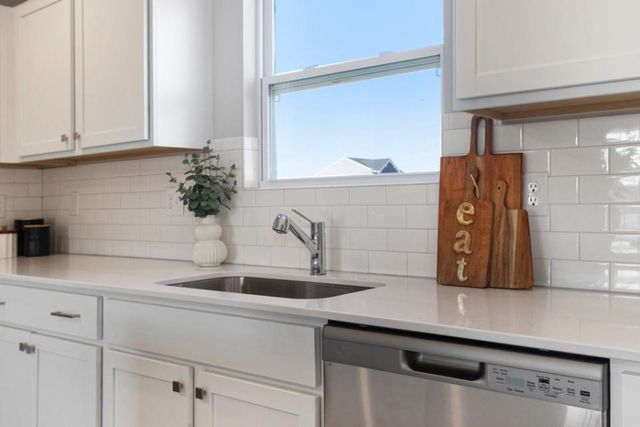 6244 Pollys Path, Berrien Twp, MI 49103