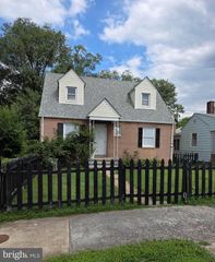 631 BELAIR AVE, Front Royal, VA 22630