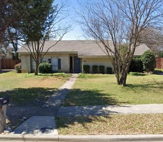 12929 Pennystone Drive, Farmers Branch, TX 75244