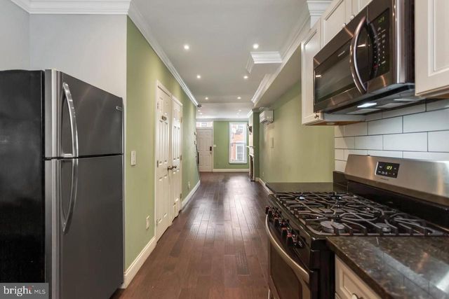 1704 LATROBE ST, Baltimore, MD 21202