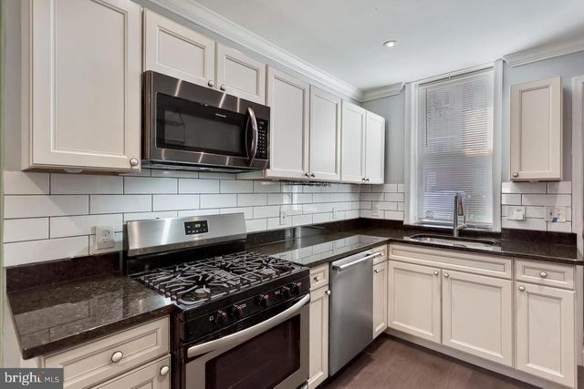 1704 LATROBE ST, Baltimore, MD 21202