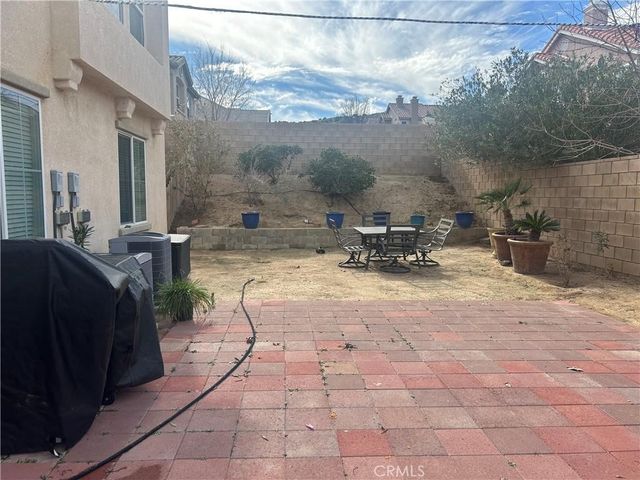 38667 Panther Dr., Palmdale, CA 93551