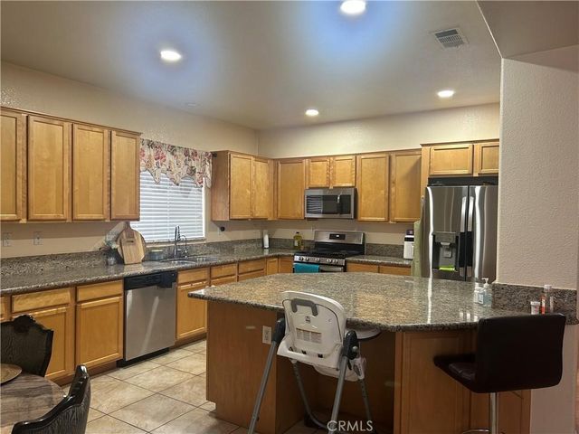 38667 Panther Dr., Palmdale, CA 93551