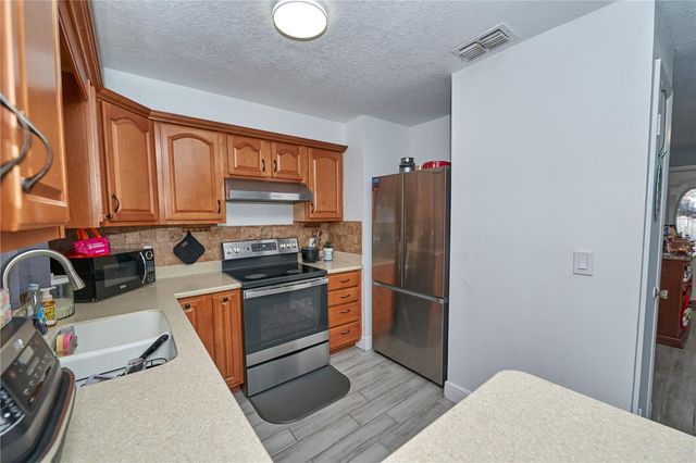 7520 LOIS MARIE COURT, Orlando, FL 32807