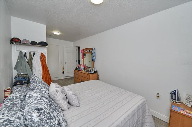 7520 LOIS MARIE COURT, Orlando, FL 32807