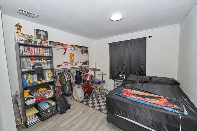 7520 LOIS MARIE COURT, Orlando, FL 32807