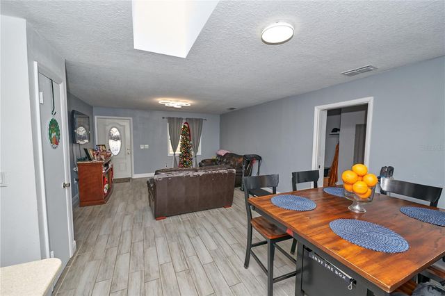 7520 LOIS MARIE COURT, Orlando, FL 32807