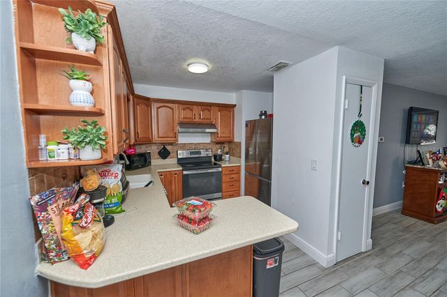 7520 LOIS MARIE COURT, Orlando, FL 32807