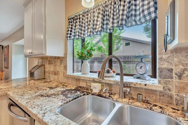 1951 Calistoga Drive, Hollister, CA 95023