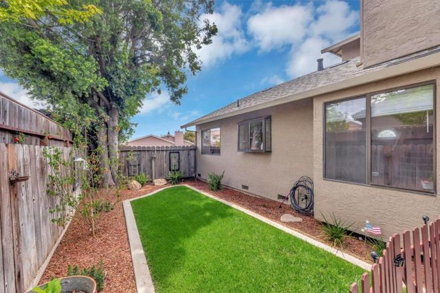 1951 Calistoga Drive, Hollister, CA 95023