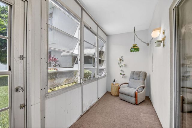 3240 Lake Osborne Drive Apt 104, Lake Worth Beach, FL 33461