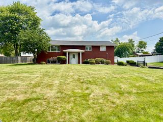 84 St Andrews DRIVE, Patterson Twp, PA 15010