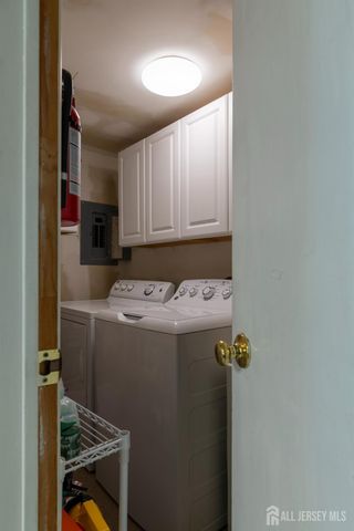 124 Chestnut Street, Bridgewater, NJ 08807