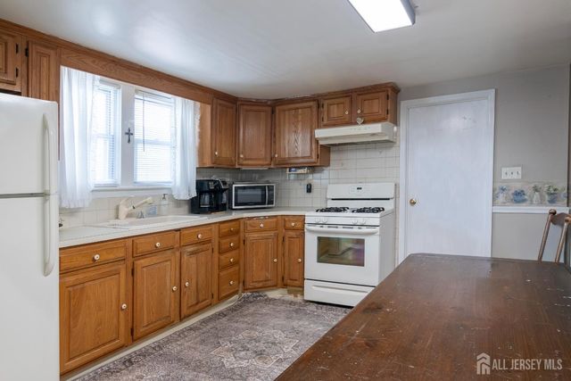 124 Chestnut Street, Bridgewater, NJ 08807