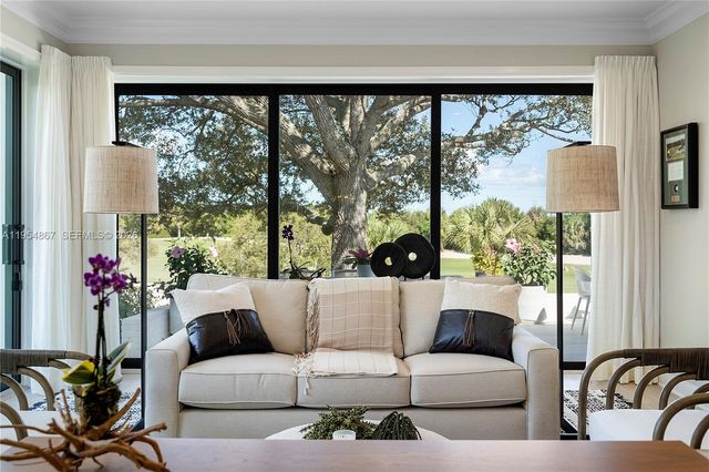 12091 SE Prestwick Ter, Tequesta, FL 33469