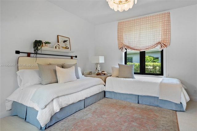 12091 SE Prestwick Ter, Tequesta, FL 33469