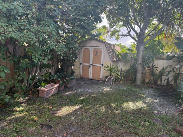 920 Wright Drive, Lake Worth Beach, FL 33461