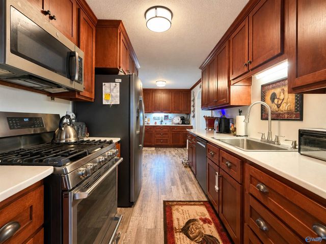 3906 Danville Road SW, Decatur, AL 35603