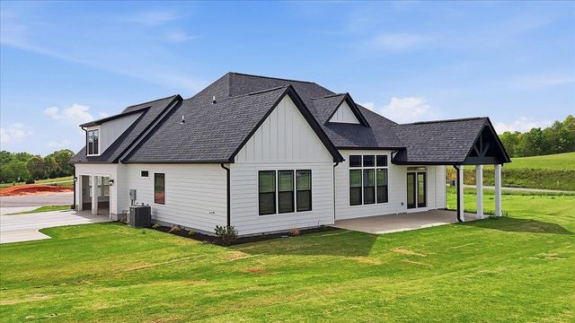 36 Skylane Court, Columbus, NC 28722