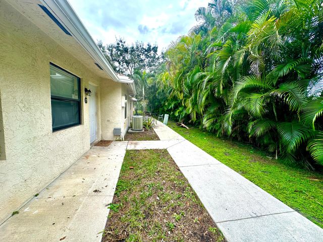 5050 SANCTUARY Way G, West Palm Beach, FL 33417