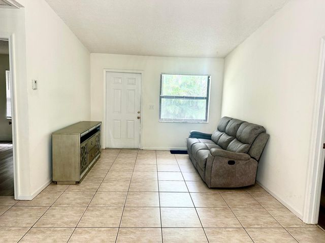 5050 SANCTUARY Way G, West Palm Beach, FL 33417