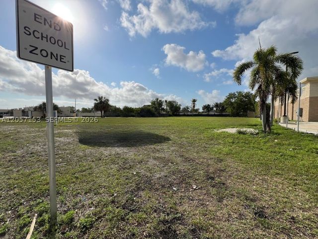 4678 W Hallandale Beach Blvd, Pembroke Park, FL 33023