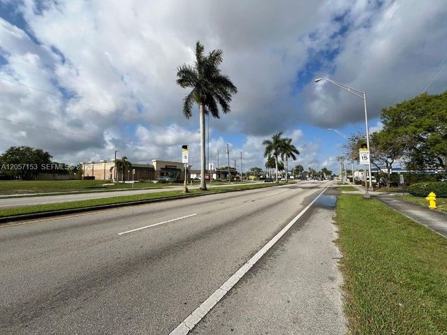 4678 W Hallandale Beach Blvd, Pembroke Park, FL 33023
