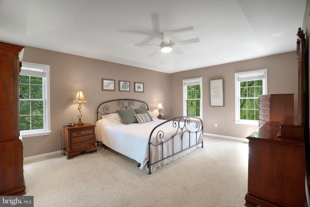 822 HIDDEN FOREST DR, Collegeville, PA 19426