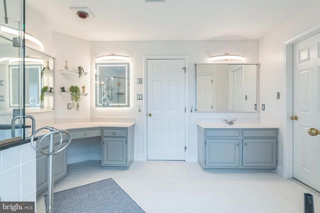 822 HIDDEN FOREST DR, Collegeville, PA 19426