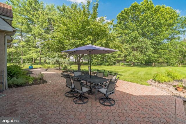 822 HIDDEN FOREST DR, Collegeville, PA 19426