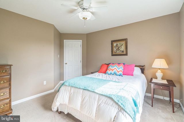 822 HIDDEN FOREST DR, Collegeville, PA 19426