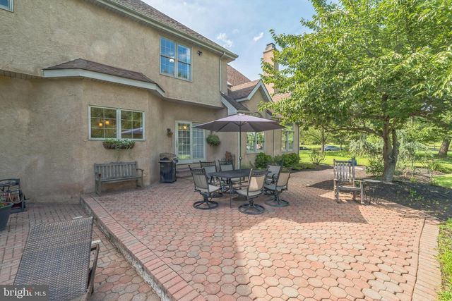 822 HIDDEN FOREST DR, Collegeville, PA 19426