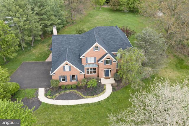822 HIDDEN FOREST DR, Collegeville, PA 19426