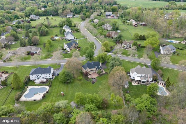 822 HIDDEN FOREST DR, Collegeville, PA 19426
