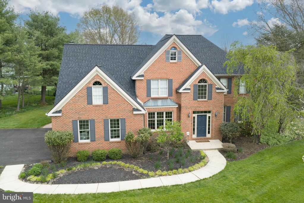 822 HIDDEN FOREST DR, Collegeville, PA 19426