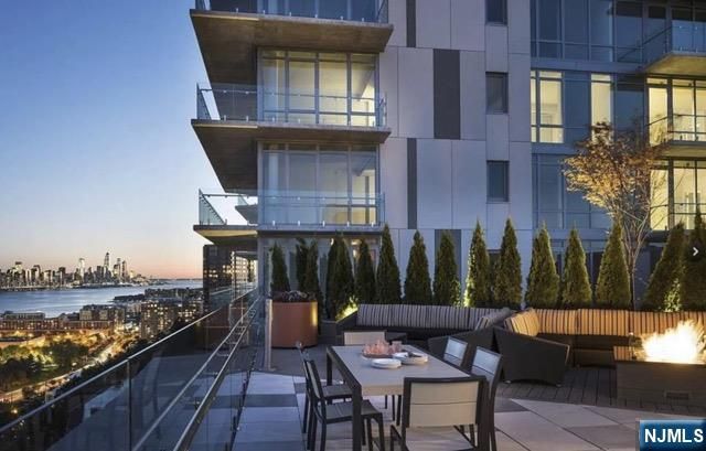 320 Adolphus Avenue 911, Cliffside Park, NJ 07010