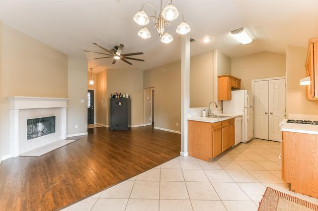 1235 Halls Bridge Bridge, League City, TX 77573