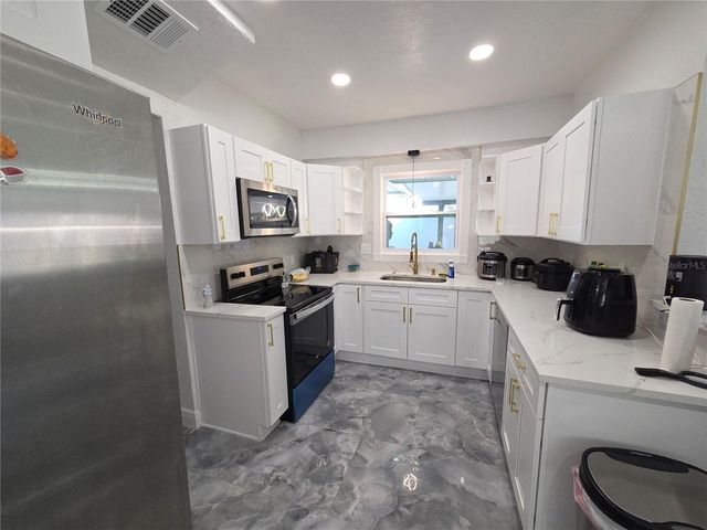 2839 OLYMPIC STREET, Sarasota, FL 34231