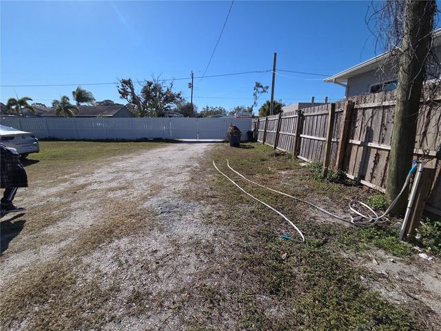 2839 OLYMPIC STREET, Sarasota, FL 34231