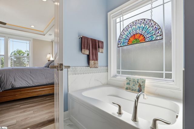 140 Double Crest Drive, Taylors, SC 29687