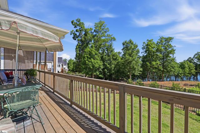 140 Double Crest Drive, Taylors, SC 29687