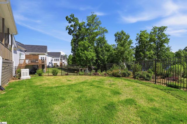 140 Double Crest Drive, Taylors, SC 29687