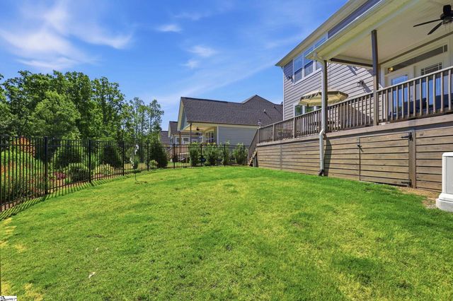 140 Double Crest Drive, Taylors, SC 29687