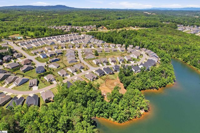 140 Double Crest Drive, Taylors, SC 29687