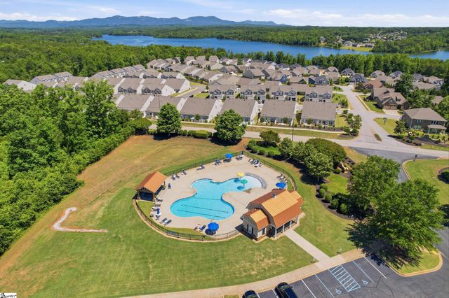 140 Double Crest Drive, Taylors, SC 29687