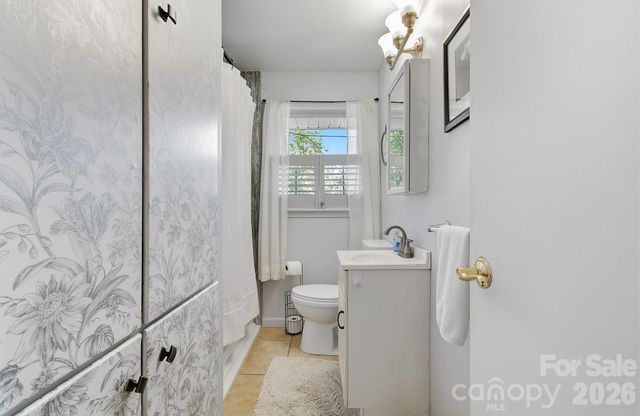 312 Jack Street, Hendersonville, NC 28792
