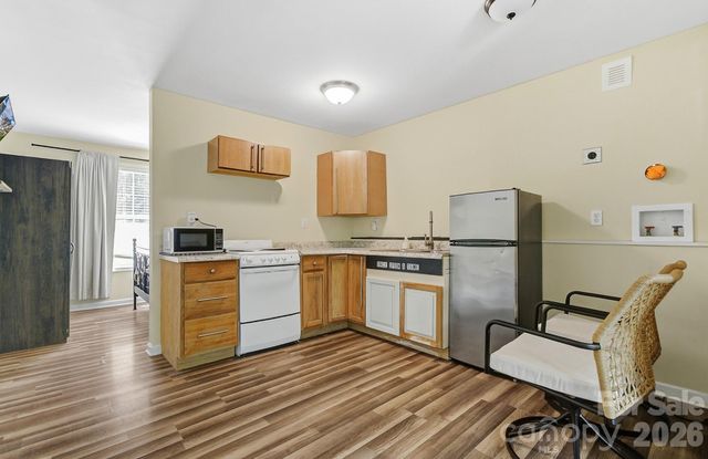 312 Jack Street, Hendersonville, NC 28792