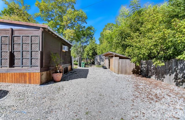 312 Jack Street, Hendersonville, NC 28792