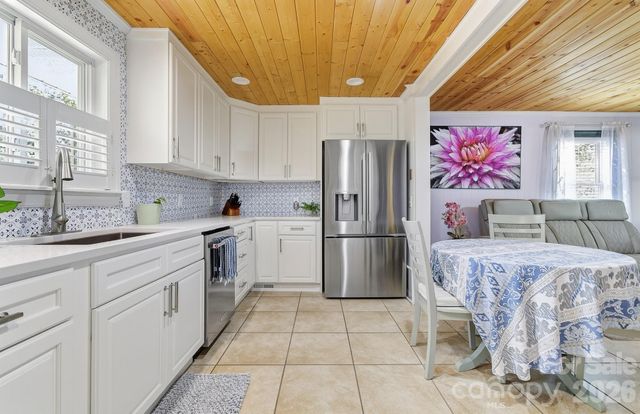 312 Jack Street, Hendersonville, NC 28792